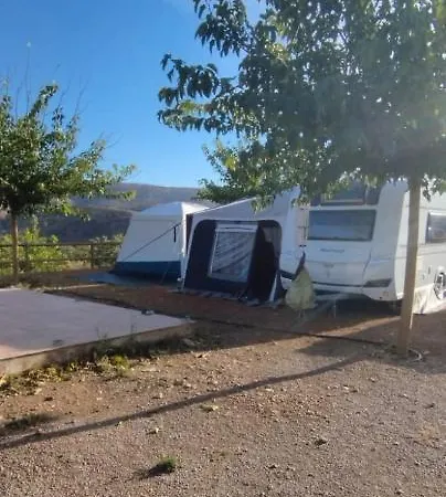 Camping D'alos * Alós de Balaguer